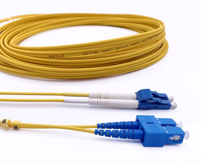 LC-UPC/SC-UPC duplex 2m оптичен пач корд за свързване на мрежово оборудване