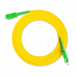 Оптичен patch cord SC-APC към SC-APC, 2 m, едномодов OS2, жълт кабел със зелени конектори за FTTH и шкафове