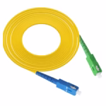 Оптичен patch cord SC/UPC към SC/APC 3 m, едномодов OS2 9/125 μm, жълт кабел със син и зелен конектор за ODF и FTTH